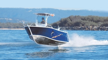 Tomahawk Offshore 550 Centre Console on Water