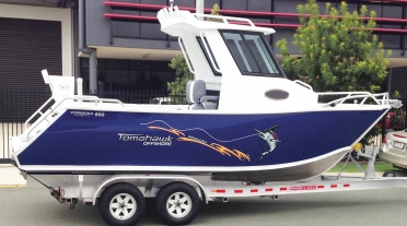 Tomahawk Offshore 660 Centre Cabin Hard Top