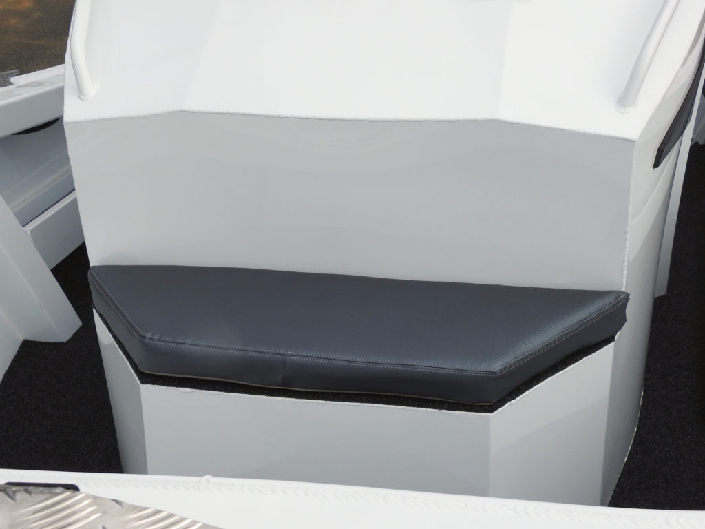 FormosaFrontseatcentrecabin Formosa Marine