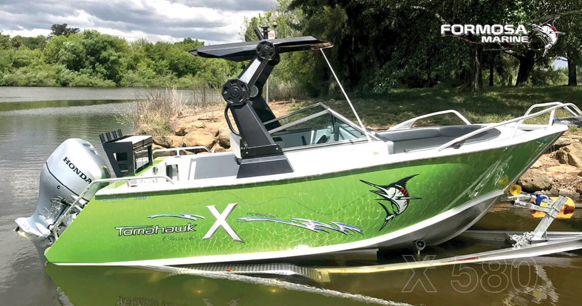 Tomahawk Classic X Bowrider 302 Formosa Marine