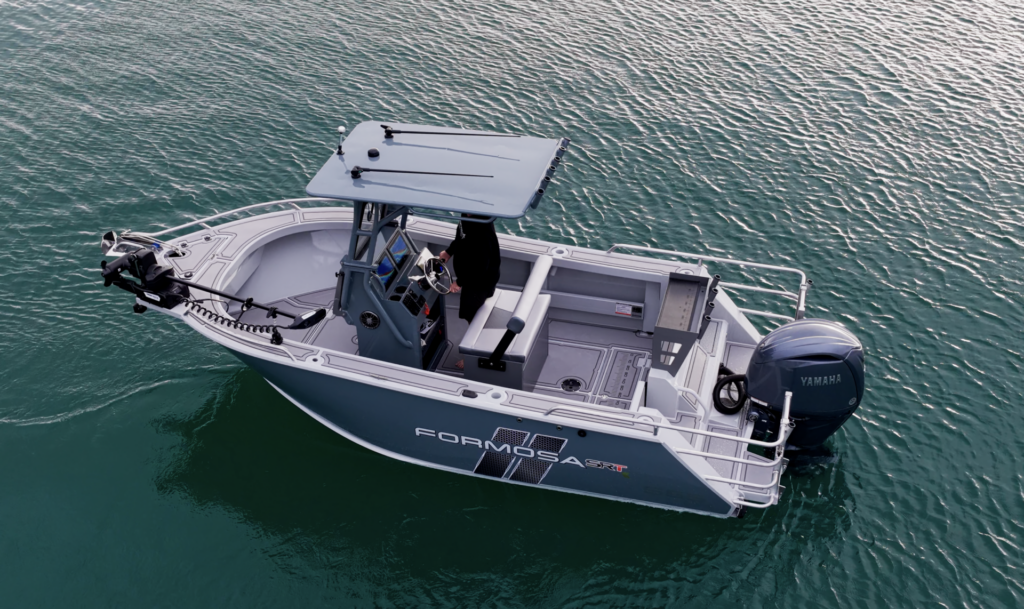 Formosa Marine 565 Centre Console
